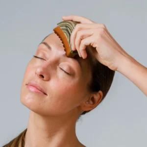 Kontuuriv kuivhari näole