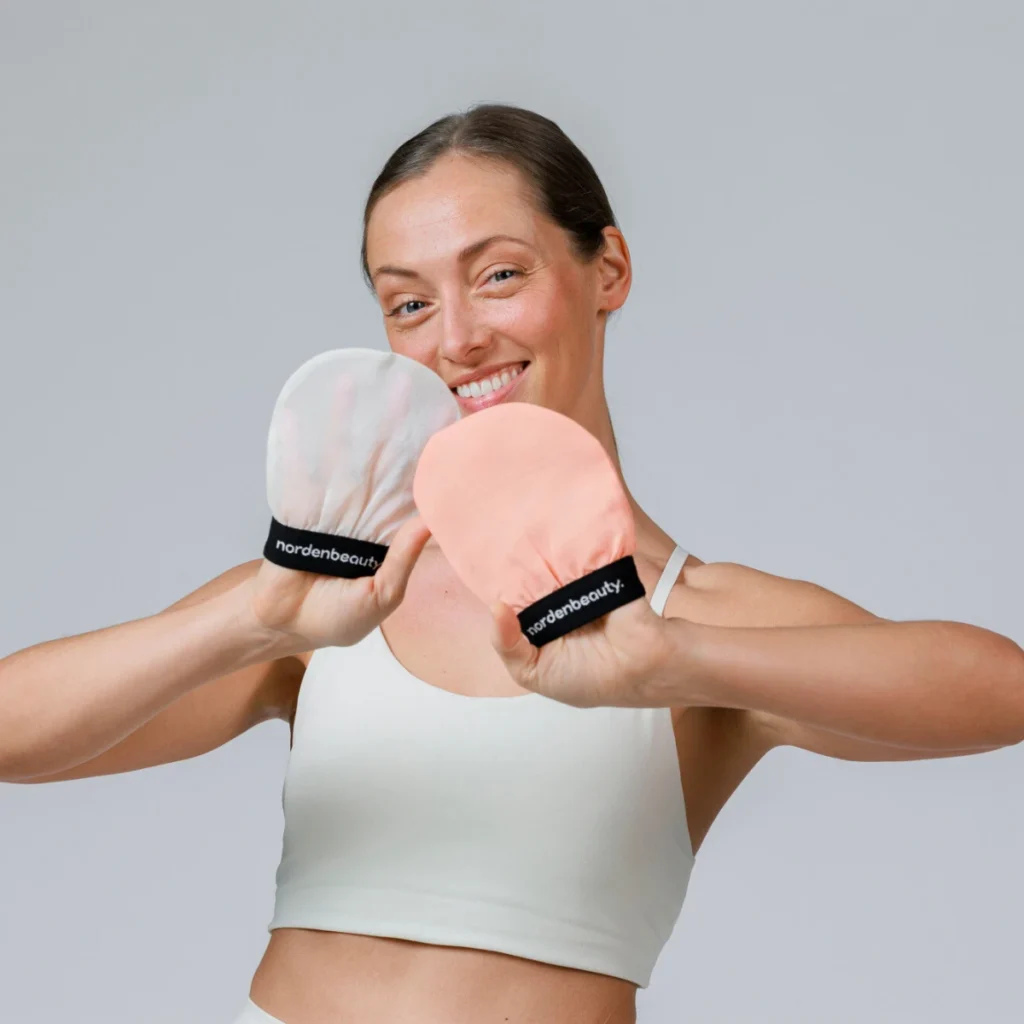 Exfoliating Gloves for the Face