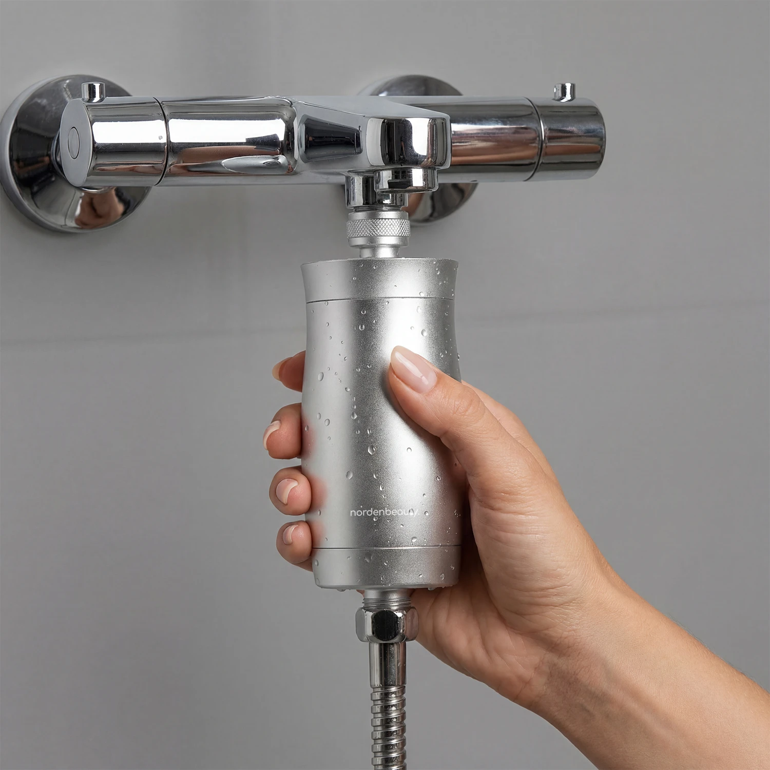 Vett pehmendav dušifilter